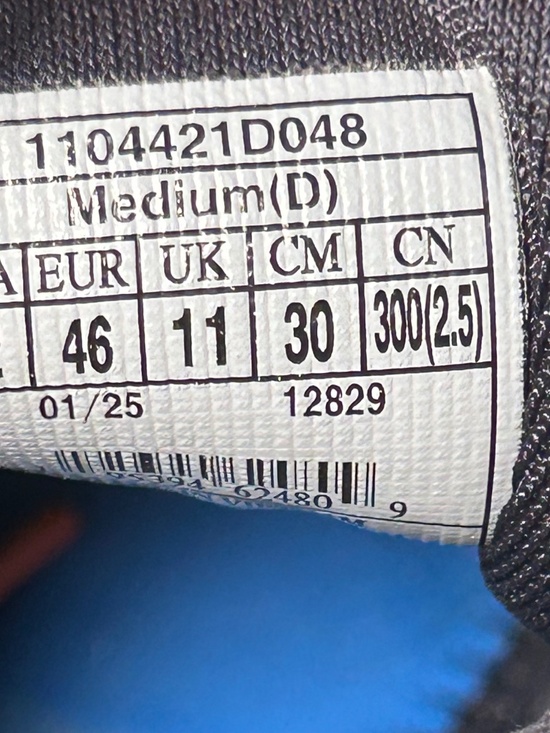 Athletic_Shoes